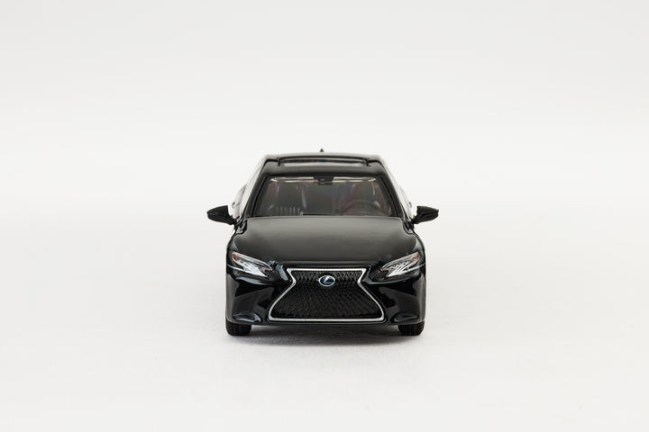 Massdi 1:64 Lexus LS500h Black LEX1100