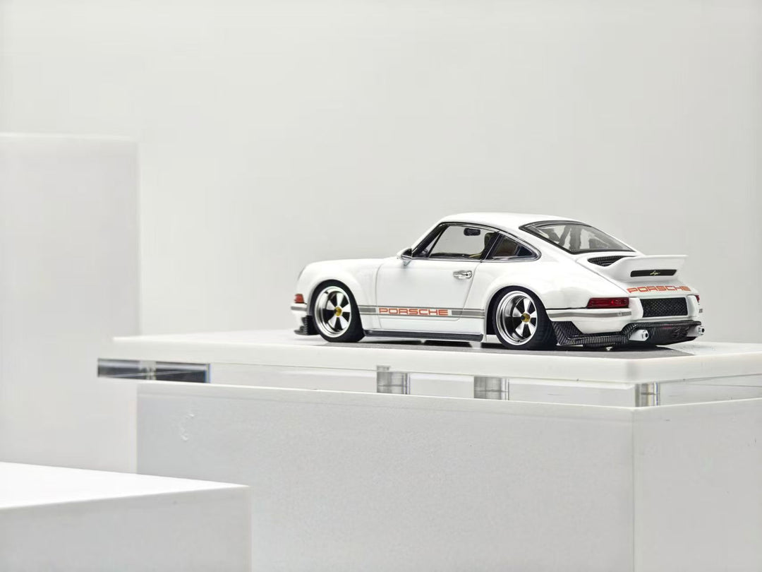 Zincit Model 1:43 Porsche Singer DLS (3 Colours)