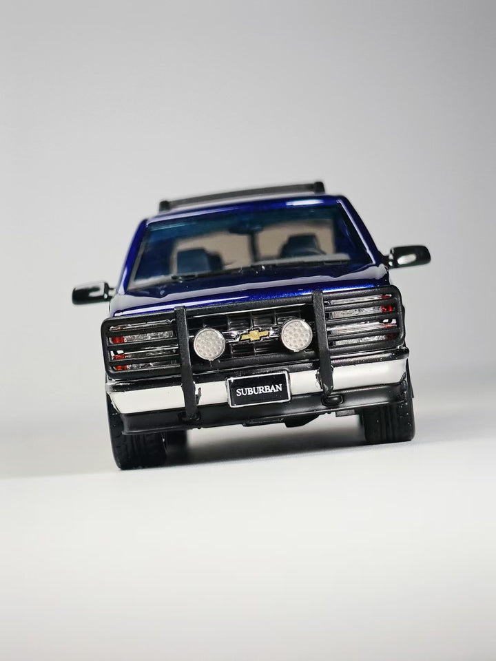 [Preorder] BLISS 1:64 Chevrolet Suburban (2 Colours)