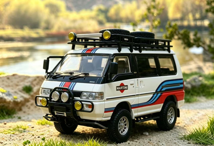 [Preorder] Autobots Models 1:64 Mitsubishi Delica (4 Variants)
