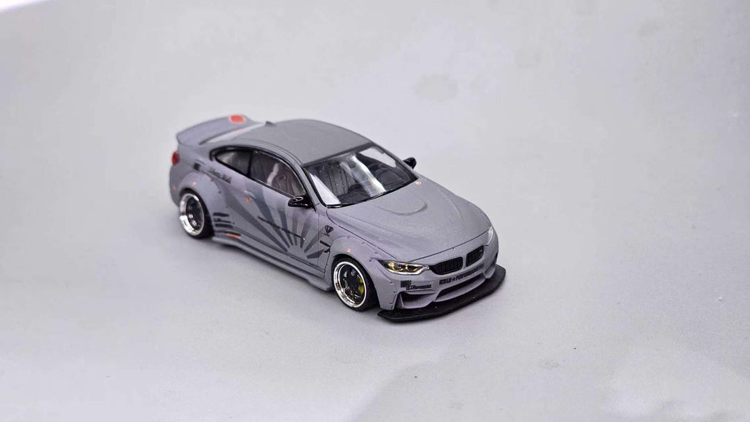 [Preorder] DAP Model 1:64 M4 Mk1 F82 Liberty Walk Widebody Combat Grey