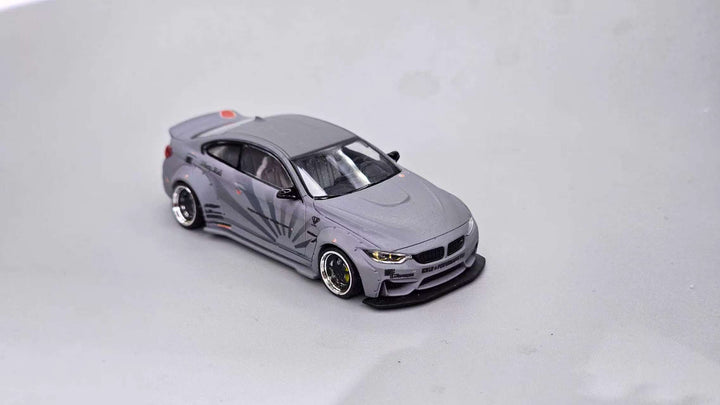 [Preorder] DAP Model 1:64 M4 Mk1 F82 Liberty Walk Widebody Combat Grey
