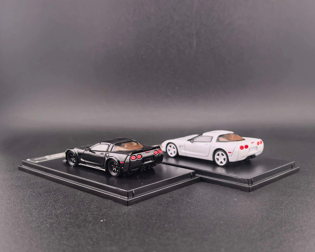 [Preorder] Fine Works64 1:64 Corvette C5 (2 Colours)