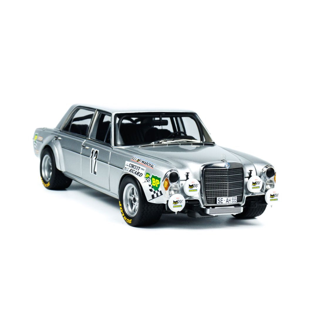 未開封 1/18 MERCEDES-BENZ 300 SEL 6.8 1971 1/18 Minichamps 1971 Mercedes-Benz 300 SEL 6.8 AMG (Silver) #12