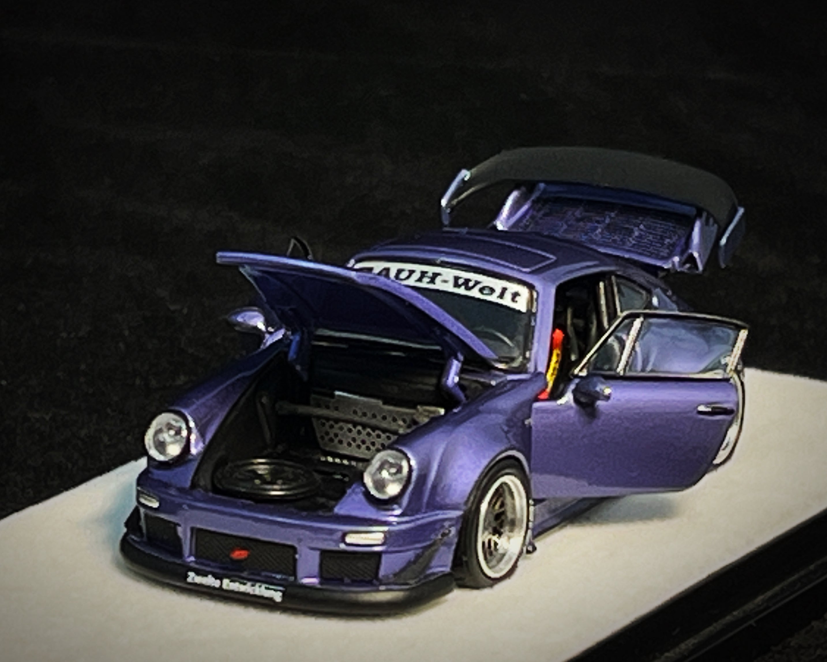 PGM 1:64 Porsche RWB930 - Violet Purple (2 Versions) – Horizon Diecast