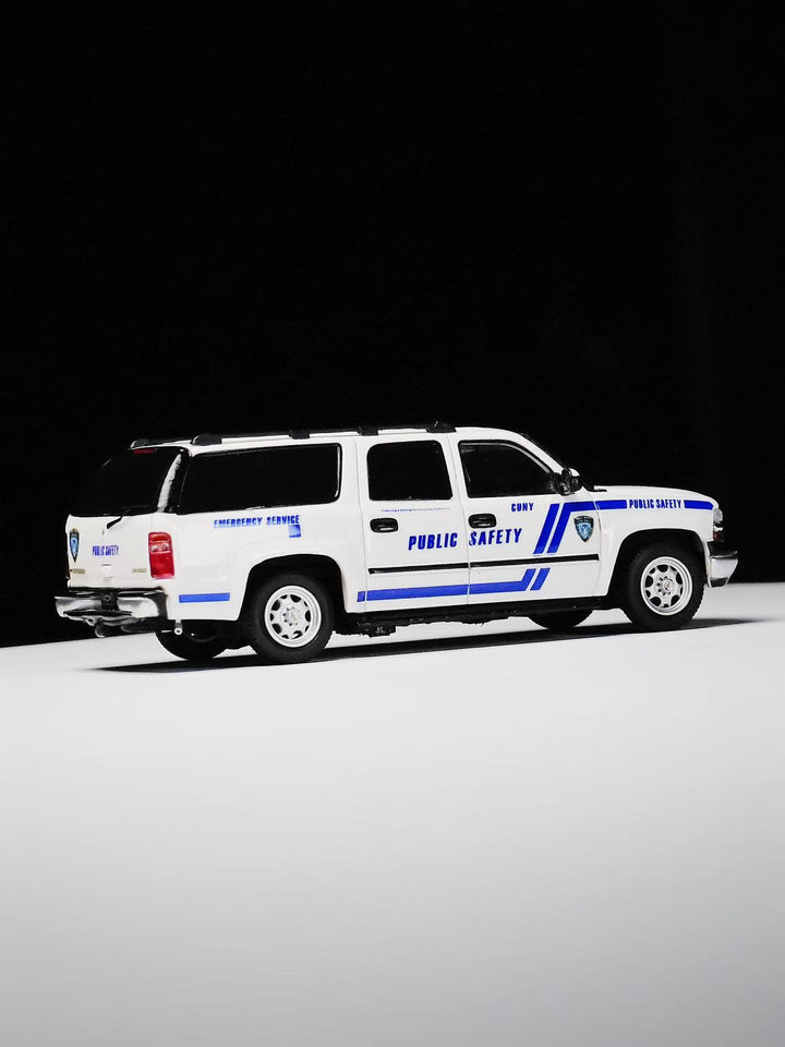 [Preorder] MK Miniatures 1:64 2003 Chevrolet Suburban Campus Police PUBLIC SAFETY EMERGENCY SERVICE MK2401-05-A1