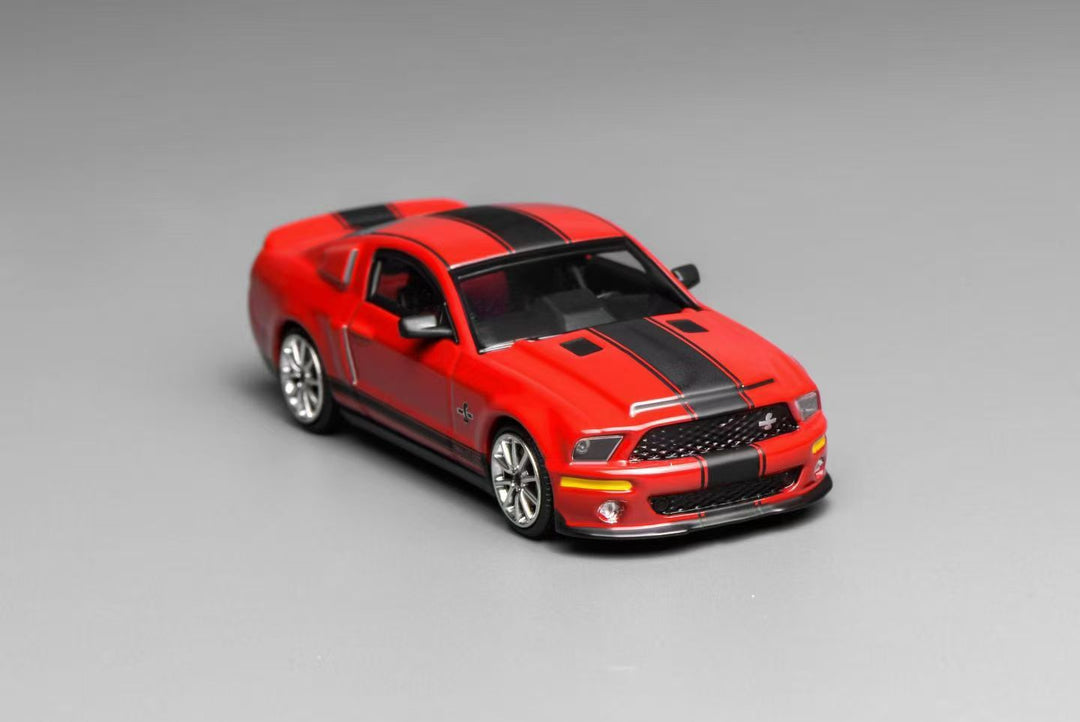 [Preorder] MOTORHELIX x Greenlight 1:64 Ford Mustang Shelby GT500 Super Snake 2007  (2 Colours)