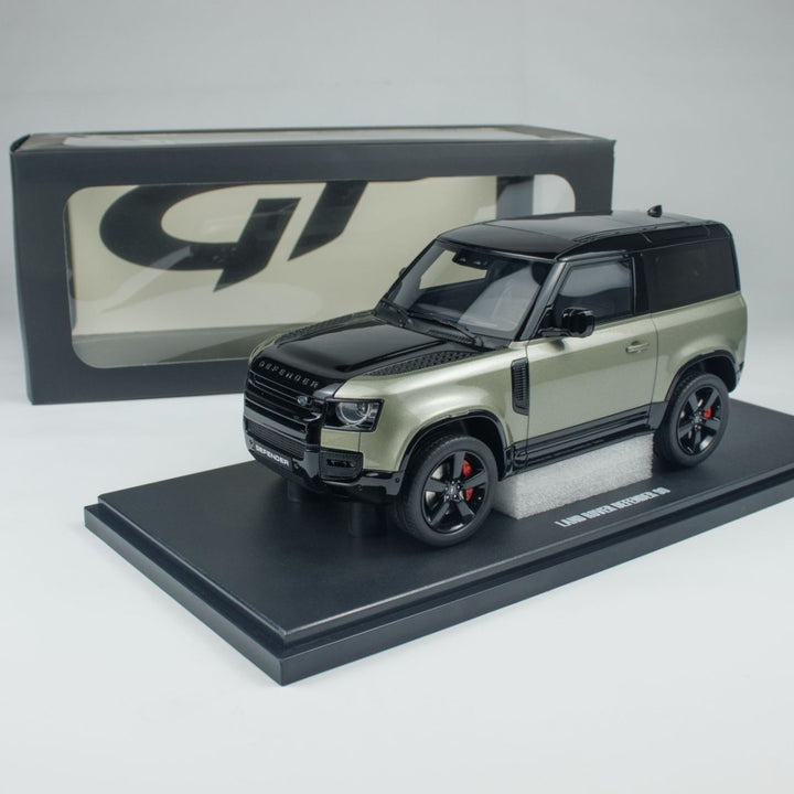 GT Spirit 1:18 LAND ROVER DEFENDER P400 X-DYNAMIC HSE PANGEA GREEN 2021 GT517