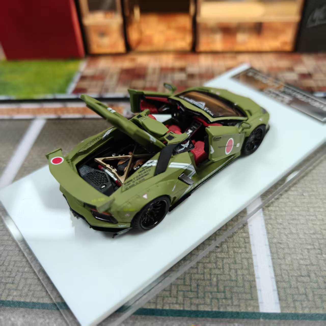 Autophile 1:64 Lamborghini LP700-4 Roadster LBWK Wide-Body