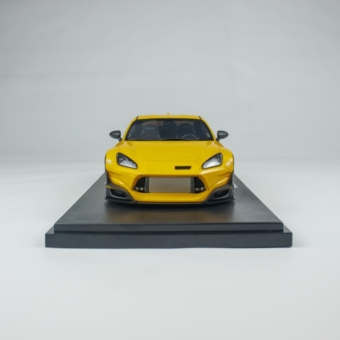 GT Spirit 1:18 Toyota GR86 Rocket Bunny Yellow CLDC043