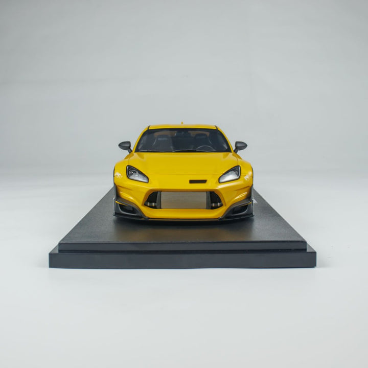 GT Spirit 1:18 Toyota GR86 Rocket Bunny Yellow CLDC043