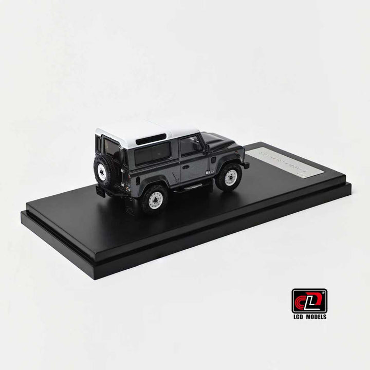 LCD 1:64 Land Rover Defender 90 V8 (3 Colours) LCD64016-BU