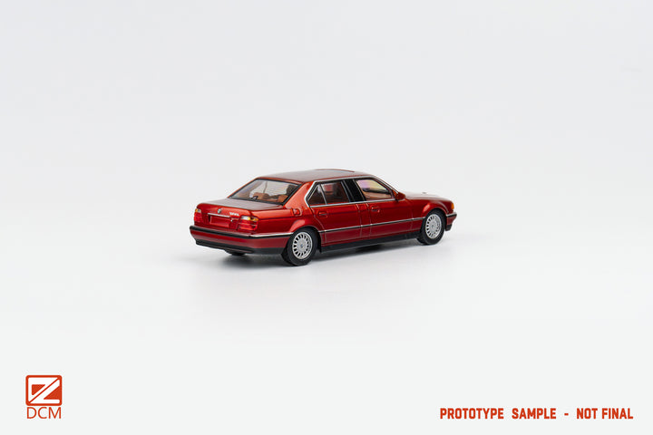 [Preorder] DCM 1:64 BMW E38 7-Series Extended Early Version (2 Colours)