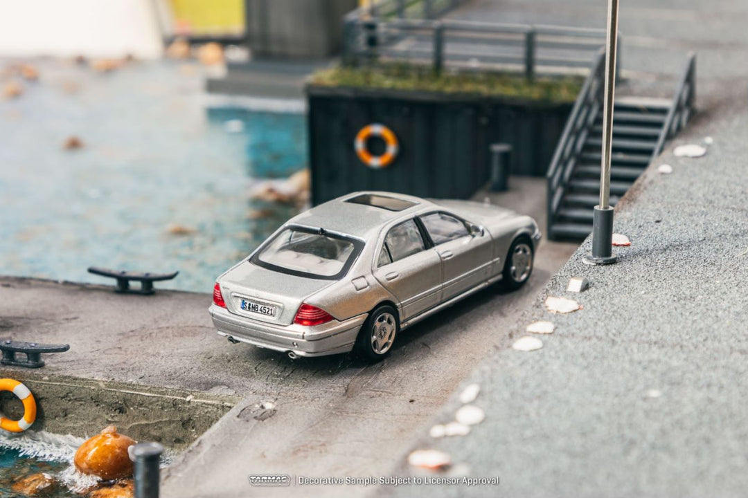 [Preorder] Tarmac Works 1:64 Mercedes-Benz S-Class Brilliant Silver Metallic T64G-072-SL