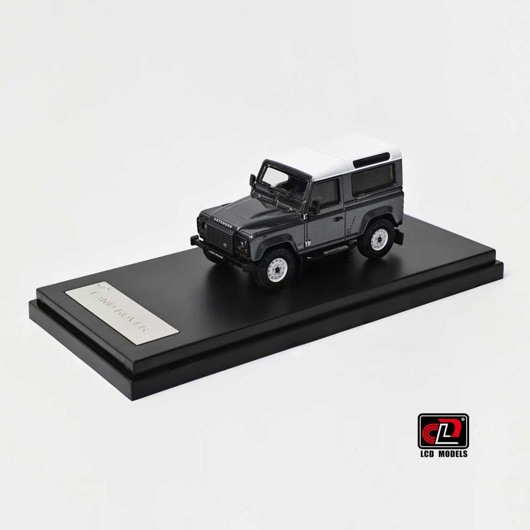 LCD 1:64 Land Rover Defender 90 V8 (3 Colours) LCD64016-BU