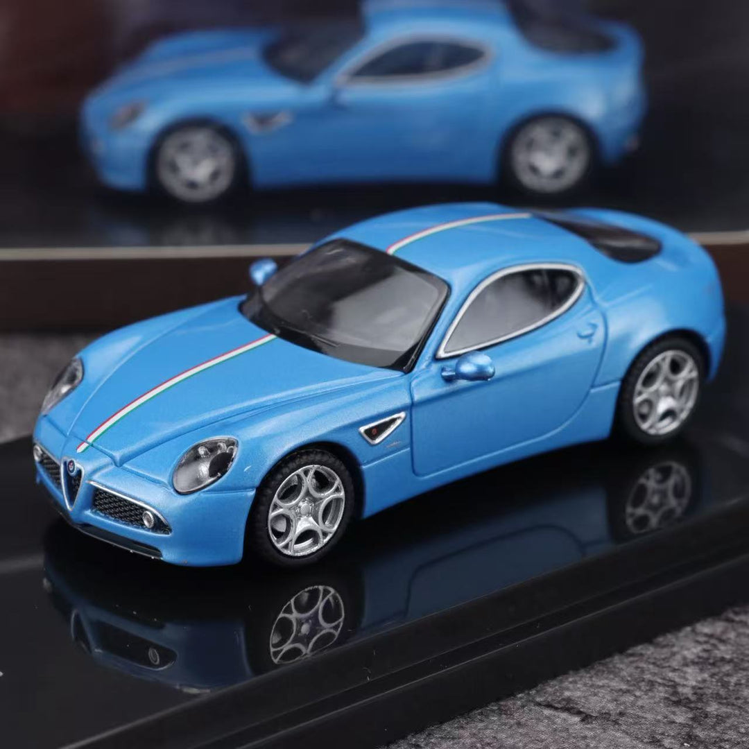 [Preorder] MOTORHELIX 1:64 Alfa Romeo 8C Ice Lake Blue
