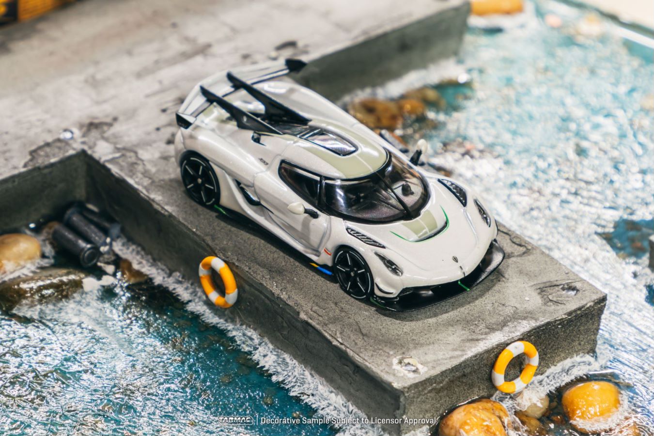 Tarmac Works 1:64 Koenigsegg Jesko Attack White T64G-TL052-WH