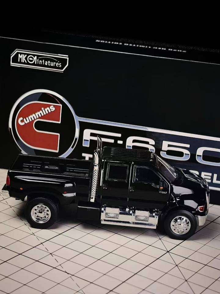 [Preorder] MK Miniatures 1:64 Ford F650 Super Duty HEC Agate Black