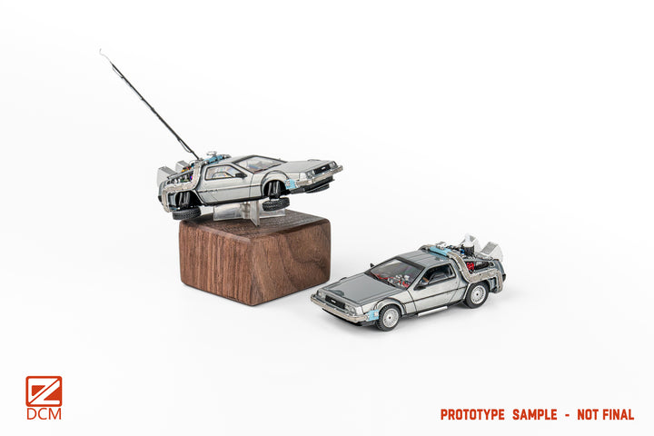 [Preorder] DCM 1:64 Back to the future DMC-12 (2 Versions)