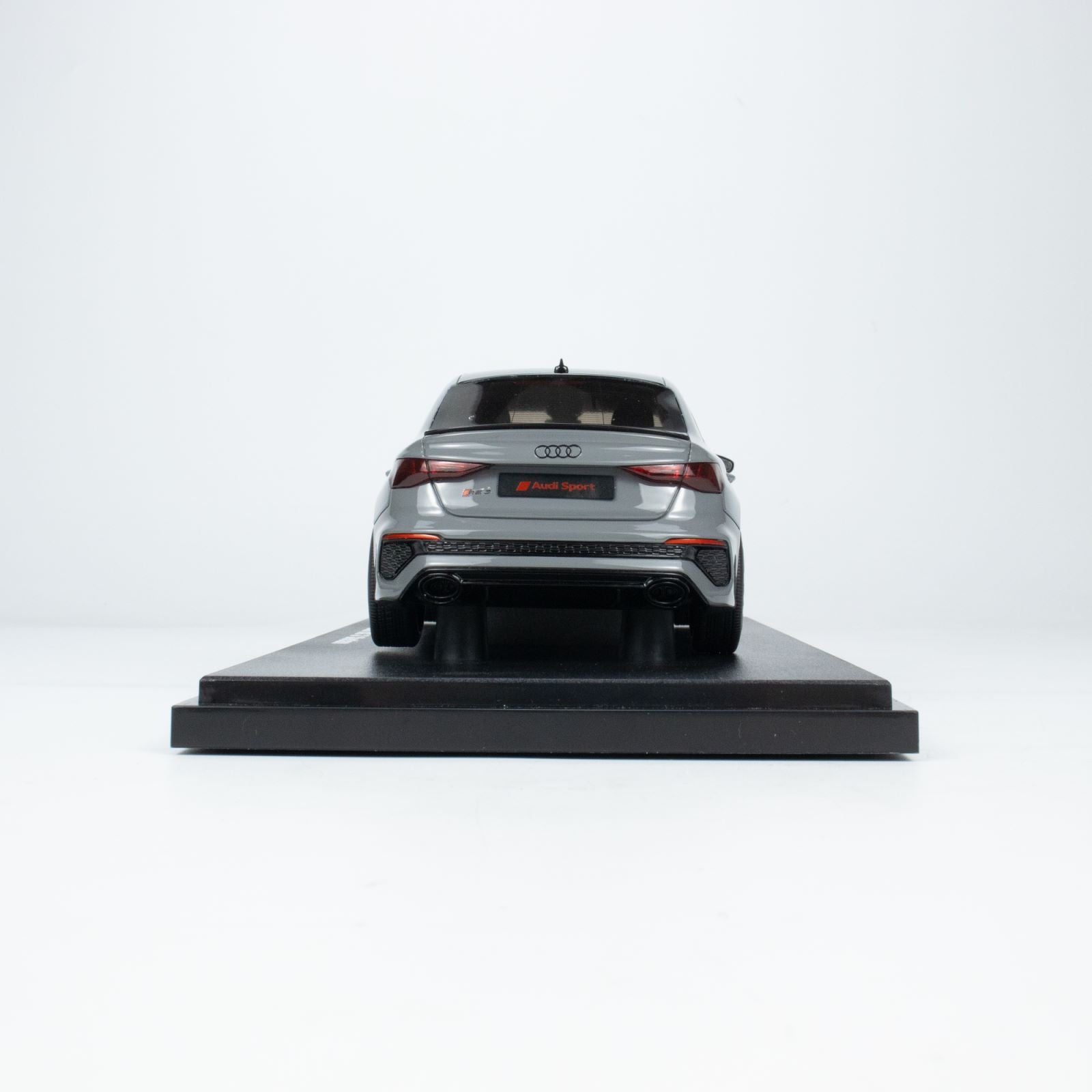 GT Spirit 1:18 Audi RS3 Sedan Performance Edition 2022 Nardo GT Spirit 1:18 Audi RS3 Sedan Performance Edition 2022 Nardo