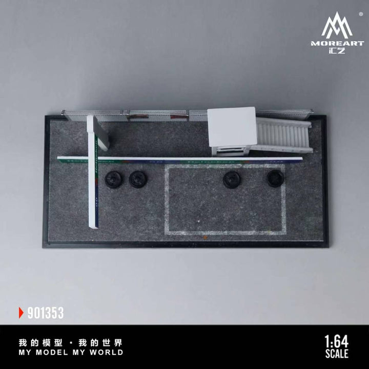 [Preorder] MoreArt 1:64 SCENE OF THE PIT AREA IN A CAR RACING EVENT MO901353