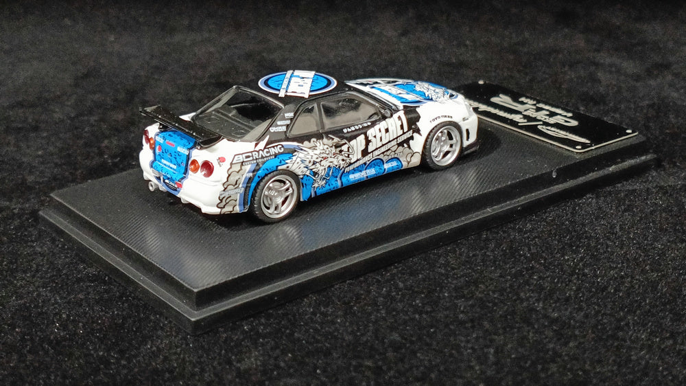 Model Collect 1:64 Nissan Skyline R34 V-Spec (2 Versions