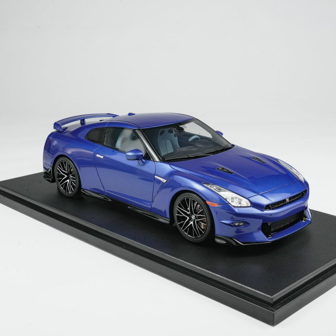 GT Spirit 1:18 NISSAN GT-R SKYLINE EDITION BAYSIDE BLUE 2024 GT521