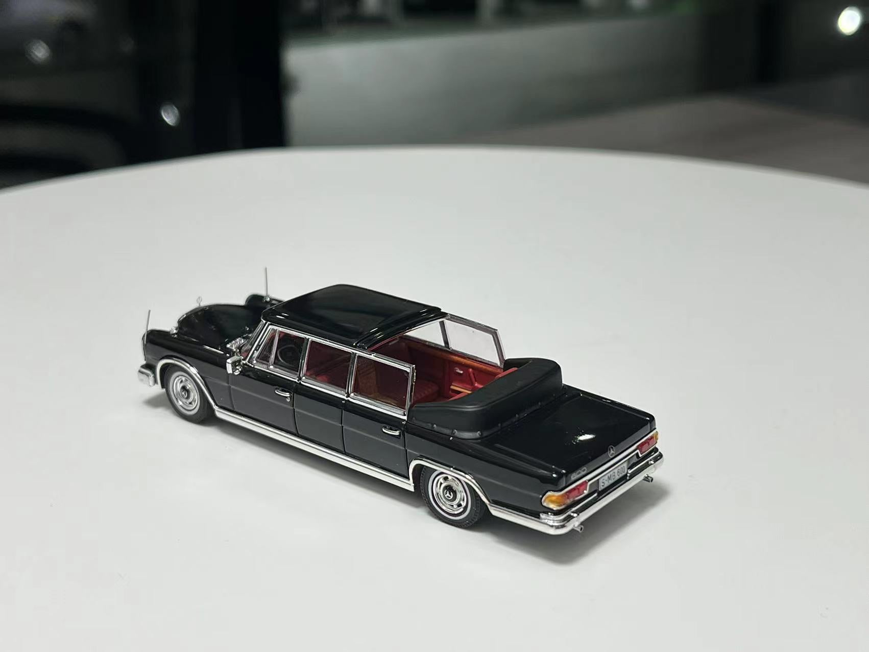 Preorder] TPC 1:64 Mercedes-Benz S600 Pullman Extended Roadster