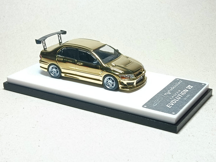 [Preorder] Model Collect 1:64 Mitsubishi Lancer Evolution EVO VII - Chrome Gold