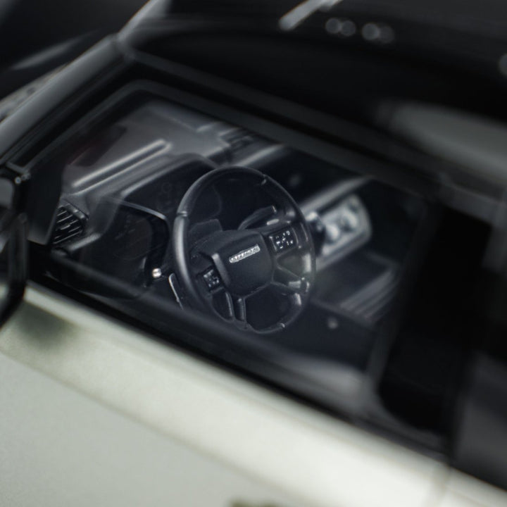 GT Spirit 1:18 LAND ROVER DEFENDER P400 X-DYNAMIC HSE PANGEA GREEN 2021 GT517