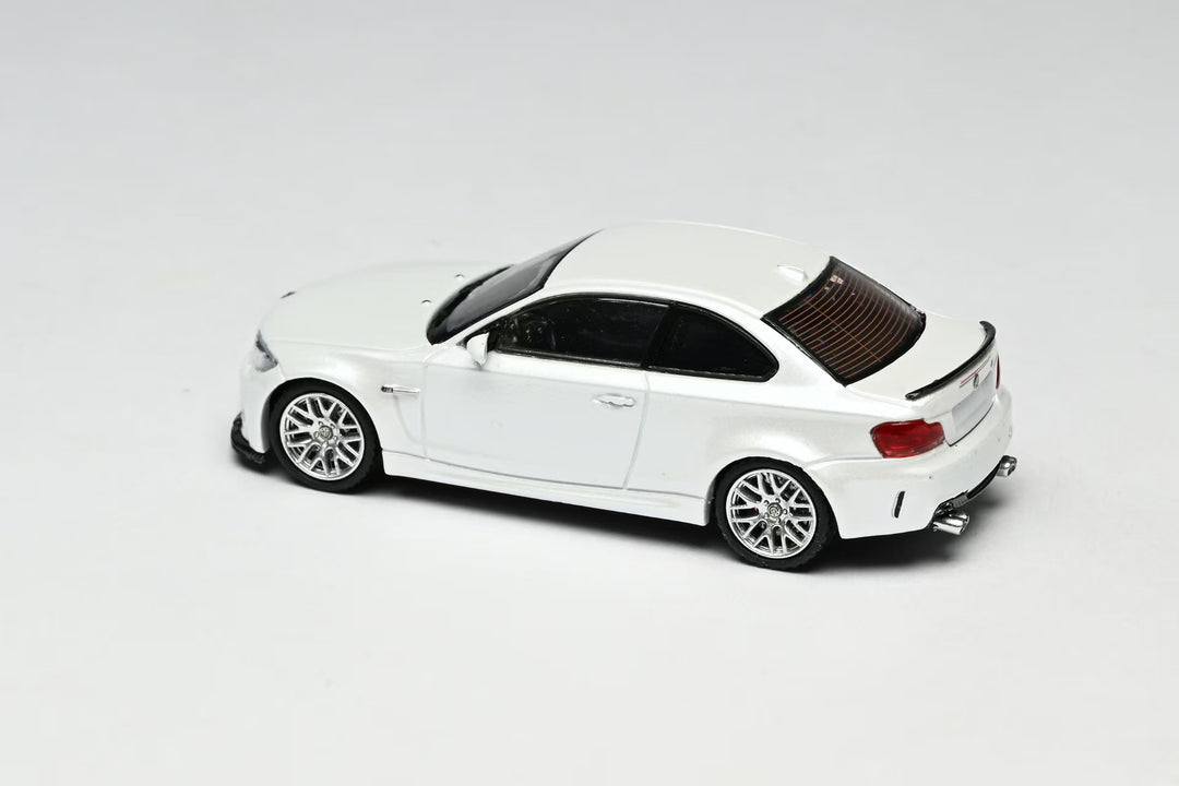 [Preorder] 7CM Model 1:64 BMW 1M Coupe  (E82) White Original version (silver style 359 multi-spoke wheels)