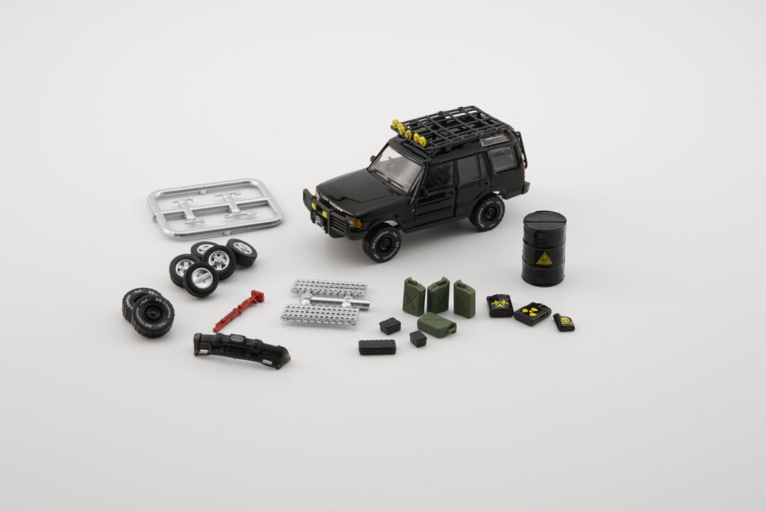 BM Creation 1:64 Land Rover 1998 Discovery1 - Black Smile w/Accessory Malaysia Diecast Expo 2023