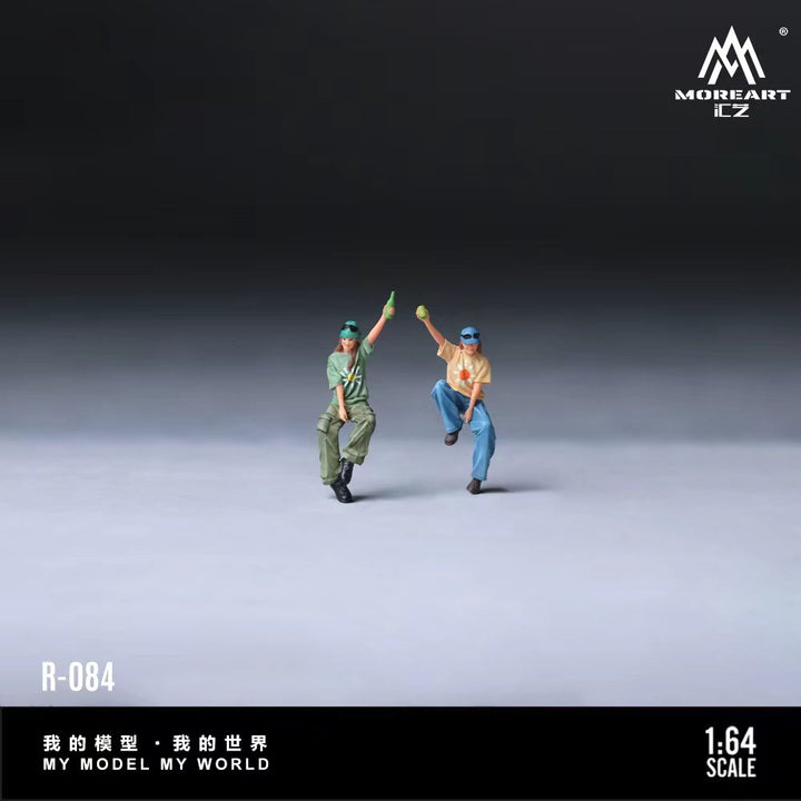 [Preorder] MoreArt 1:64 POETRY AND FARAWAY DRINKING SISTER FLOWER DOLL SET MO223084