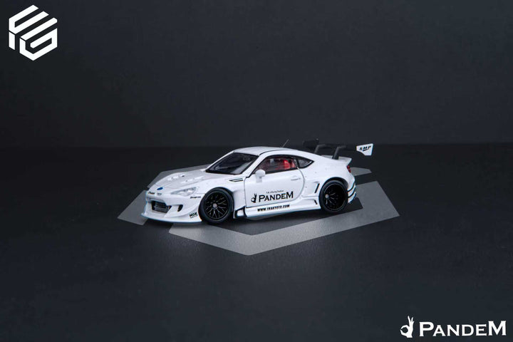 [Preorder] FG 1:64 Subaru BRZ Fully Open Pandem Modified Pearl White