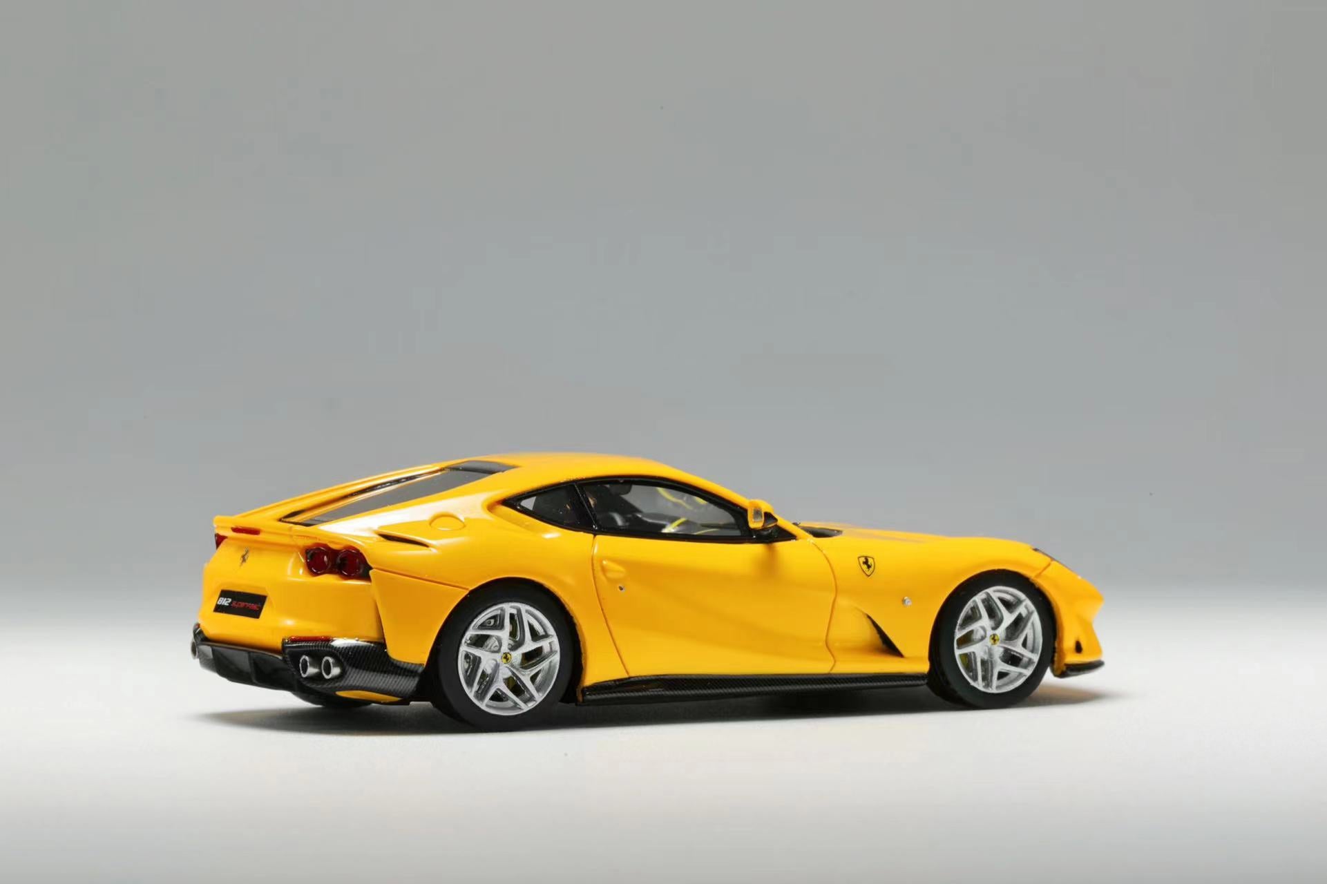 Preorder] Car's Lounge 1:64 812 superfast (3 Colors) – Horizon Diecast