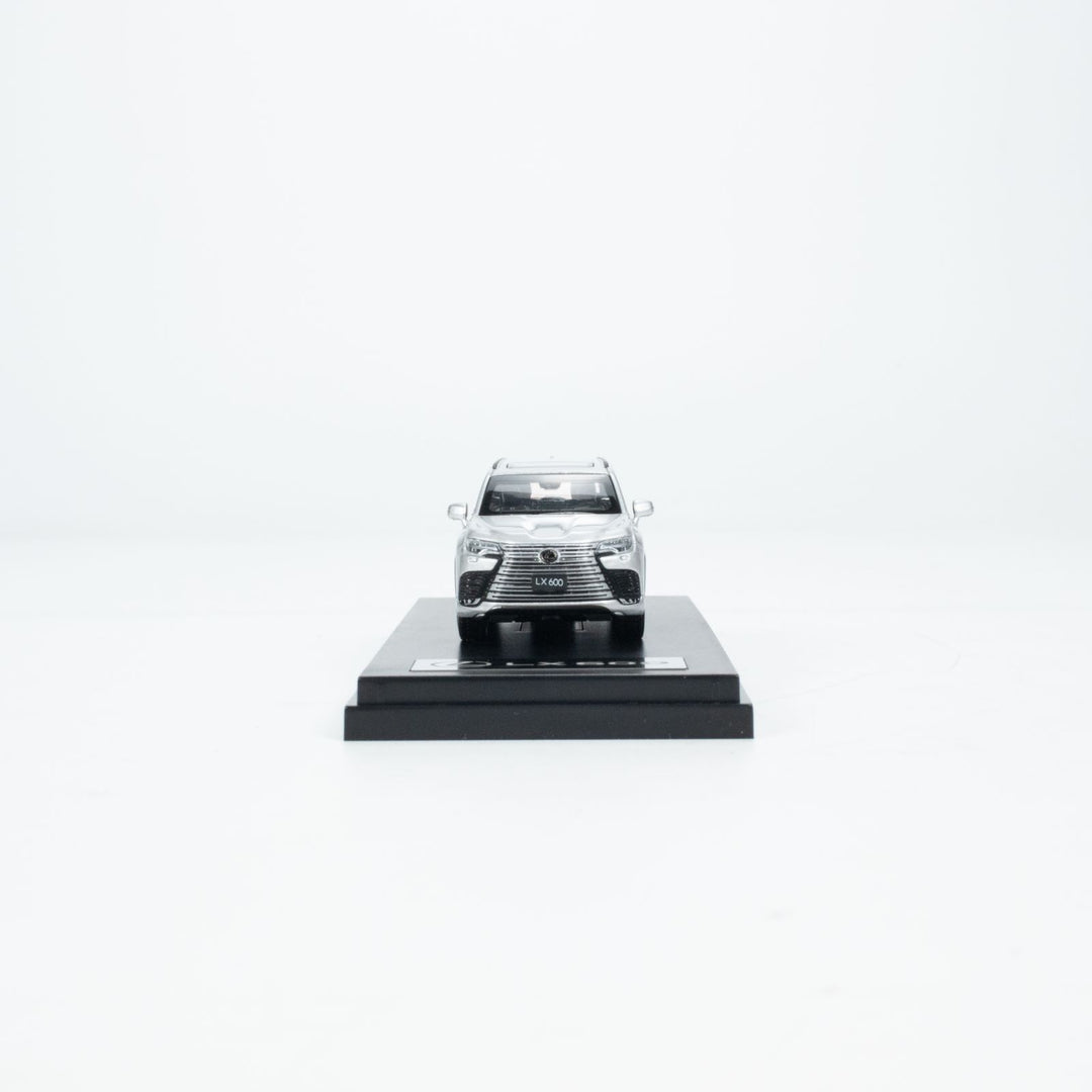 GCD 1/64 LEXUS LX470 SUV Diecast Car Model Toys Gifts White GCD 1/64 LEXUS LX470 SUV Diecast Car Model Toys Gifts White