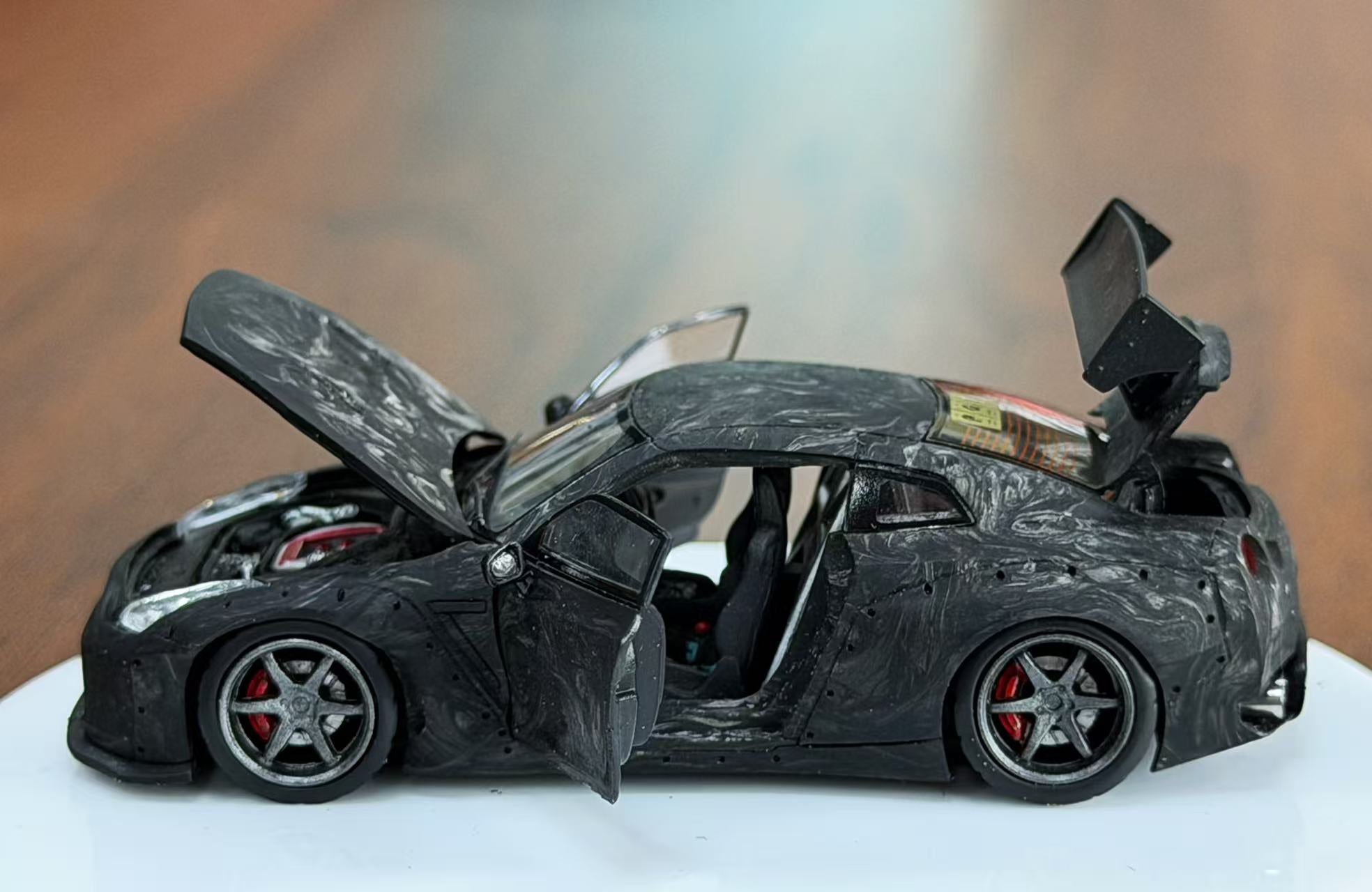Preorder] PGM 1:64 GTR R35 Black Full Carbon PG-02001 – Horizon