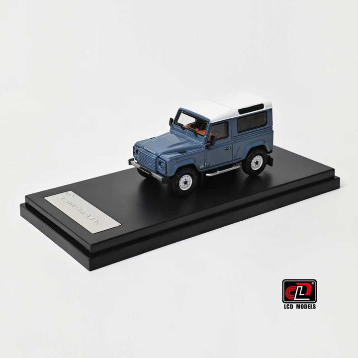 LCD 1:64 Land Rover Defender 90 V8 (3 Colours) LCD64016-BU