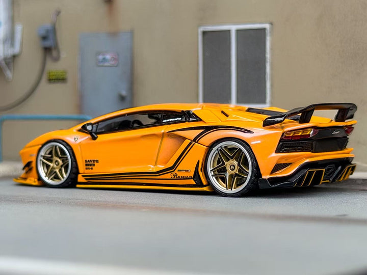[Preorder] Rotating Wheel 1:64 Rowen Lamborghini Aventador S - Iridescent Yellow