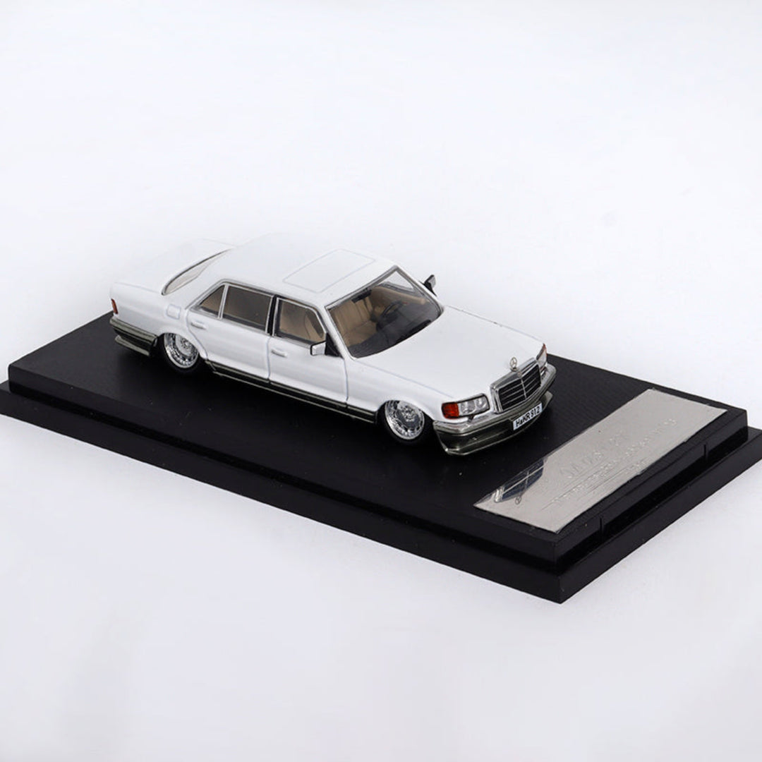 [Preorder] Master Model 1:64 Mercedes-Benz 560SEL W126 S Class (10 Versions)