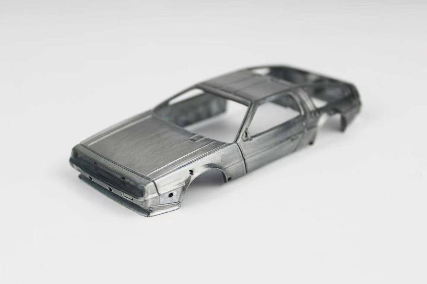 Preorder] Zincit Model 1:43 Back to the Future Flying DeLorean (2