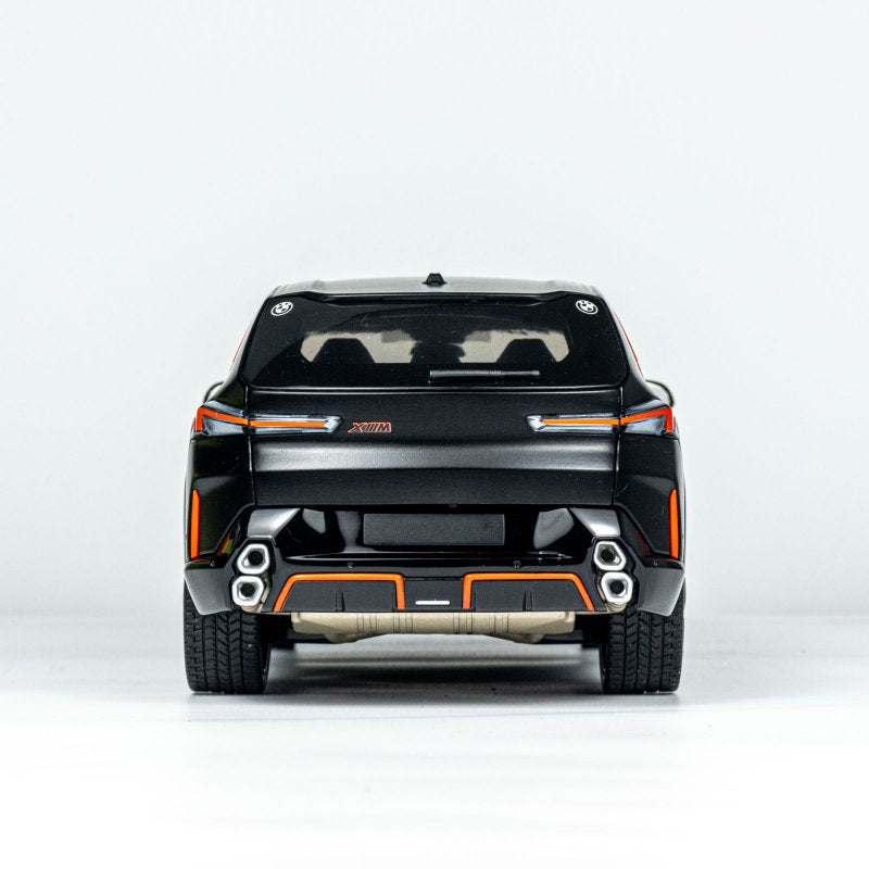 MINICHAMPS 1:18 BMW XM - 2023 - BLACK METALLIC 110023301