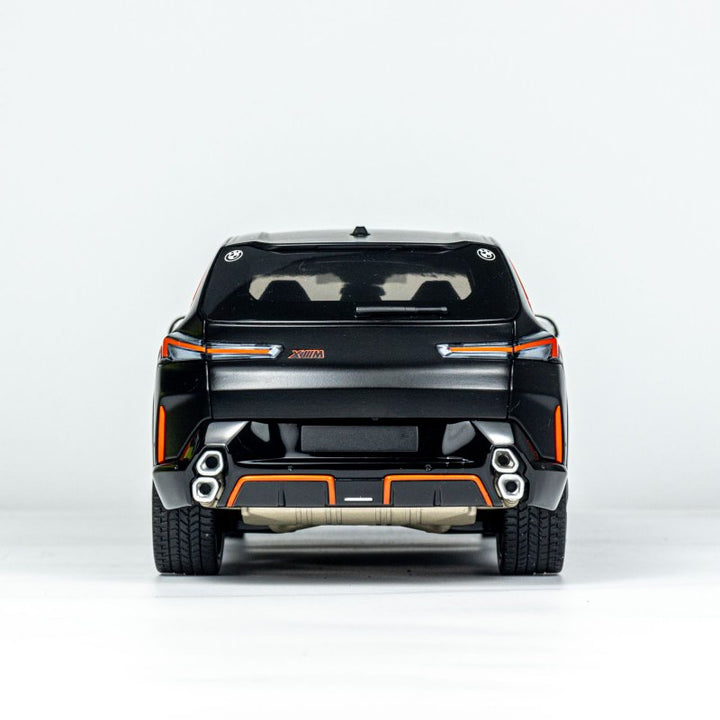 MINICHAMPS 1:18 BMW XM - 2023 - BLACK METALLIC 110023301