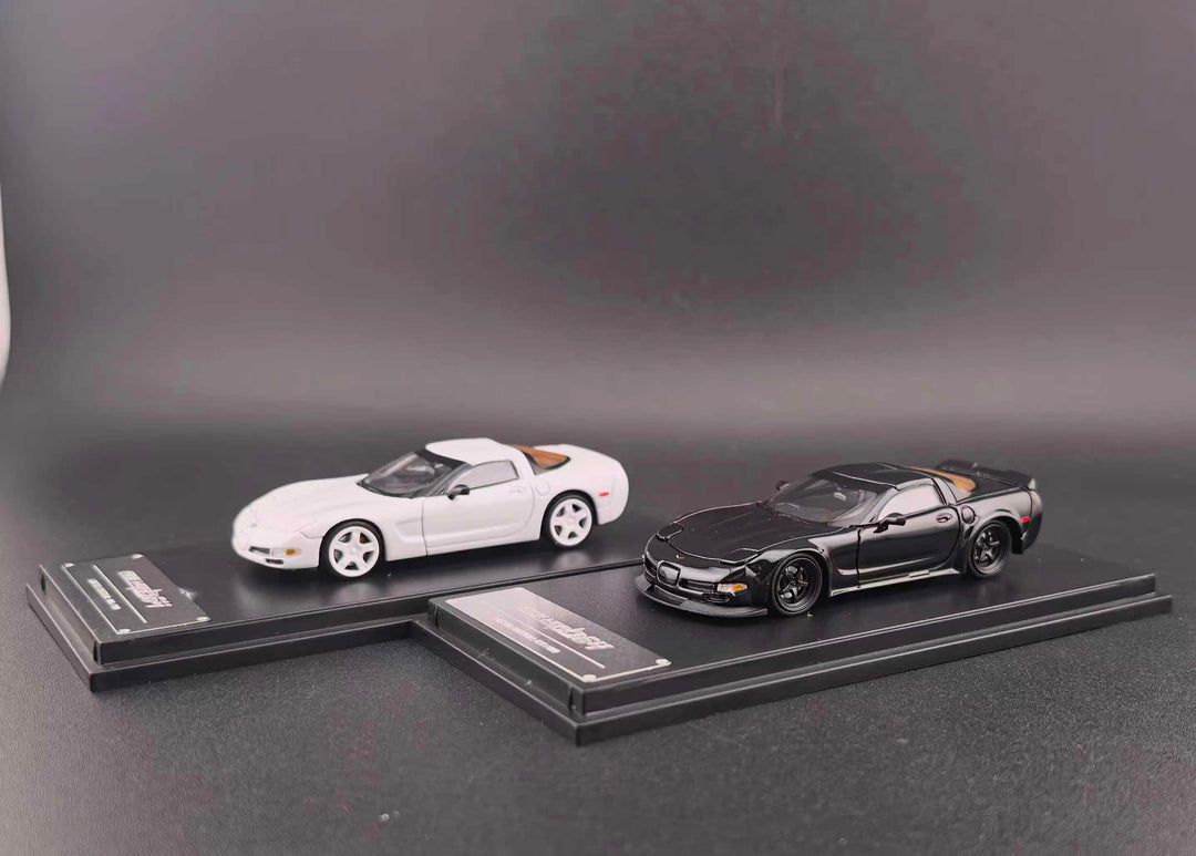 [Preorder] Fine Works64 1:64 Corvette C5 (2 Colours)