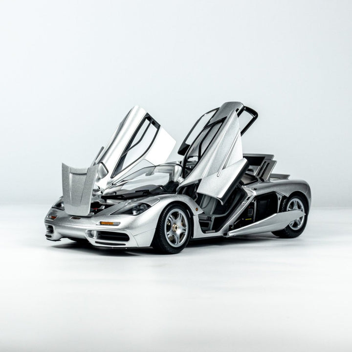 [Preorder] LCD 1:18 McLaren F1 XP5 Silver LCD18014-SI