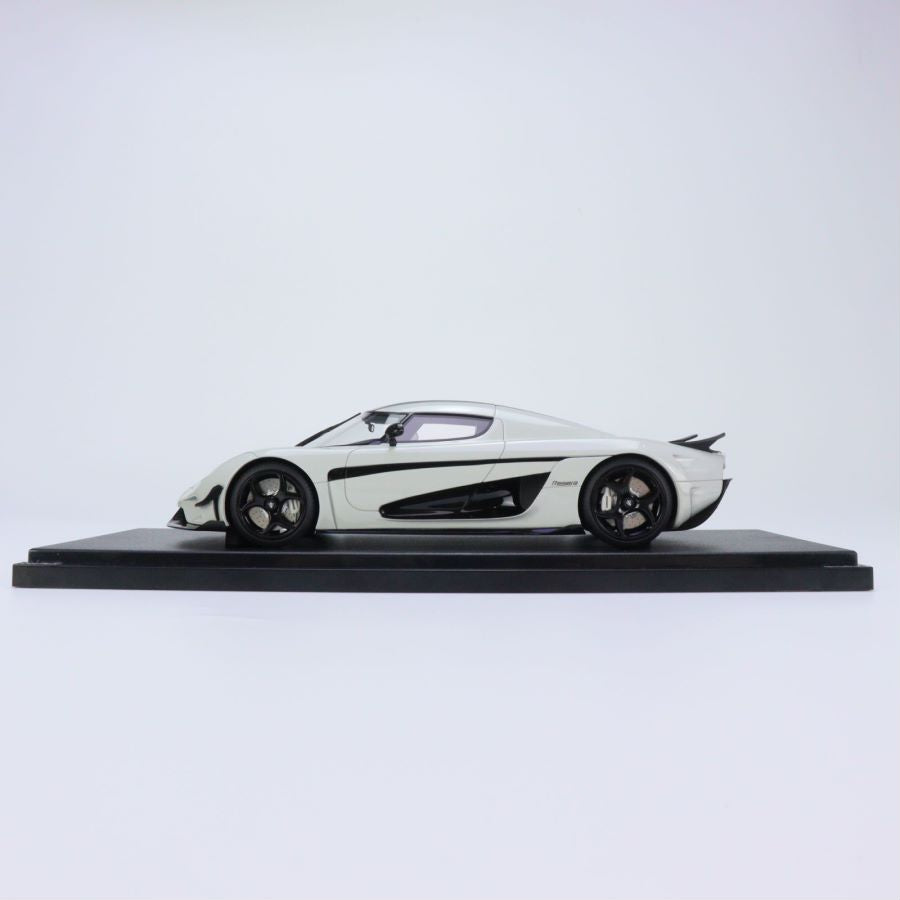 GT Spirit 1:18 Koenigsegg REGERA Black Line (Grey)