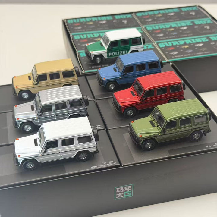 JIYI 1:64 Mercedes-Benz W460 Blind Box (Randomly Inserted)