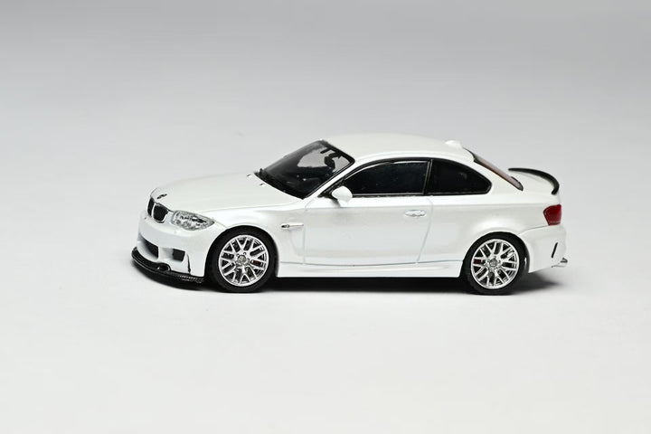 [Preorder] 7CM Model 1:64 BMW 1M Coupe  (E82) White Original version (silver style 359 multi-spoke wheels)