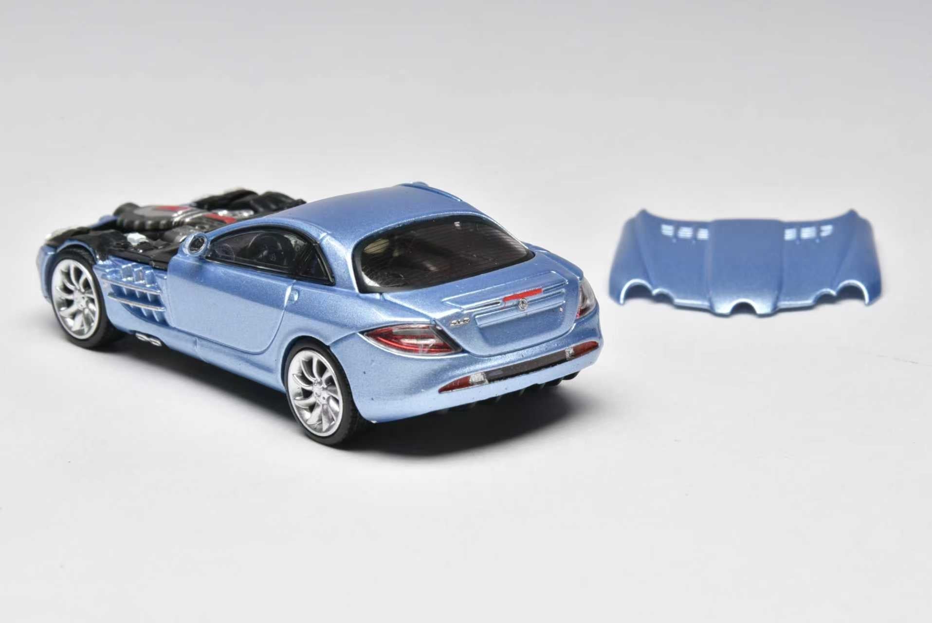 Preorder] Stance Hunters 1:64 Mercedes Benz SLR McLaren Ice Blue