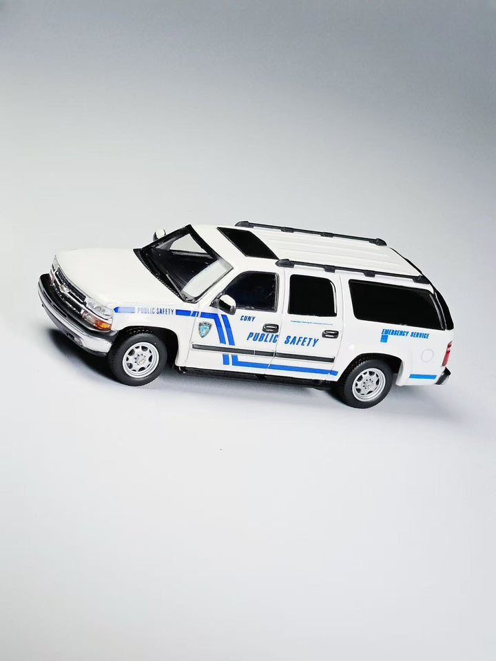 [Preorder] MK Miniatures 1:64 2003 Chevrolet Suburban Campus Police PUBLIC SAFETY EMERGENCY SERVICE MK2401-05-A1